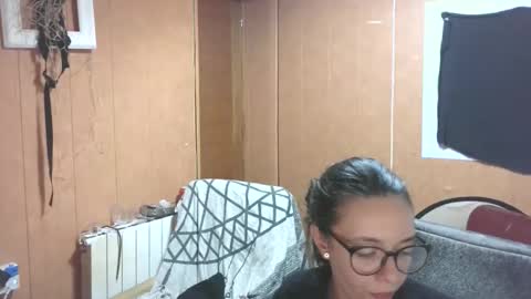 Snapshot of markbcnx chatting on 12/21/25, 03:13 markbcnx online show from 12/21/25, 03:13