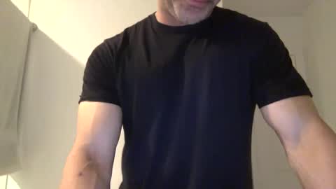 Snapshot of markk702 chatting on 10/04/25, 01:20 markk702 online show from 10/04/25, 01:20