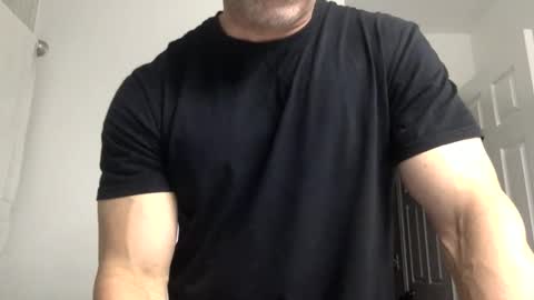 Snapshot of markk702 chatting on 10/16/25, 11:00 markk702 online show from 10/16/25, 11:00