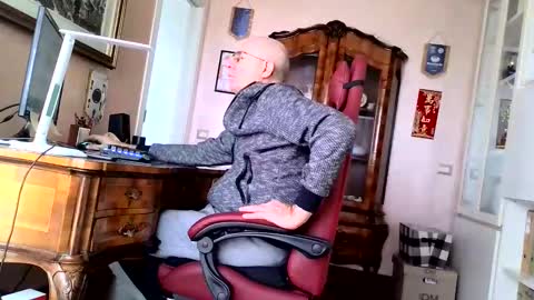 Snapshot of markmarkmark00 chatting on 02/05/26, 09:58 markmarkmark00 online show from 02/05/26, 09:58