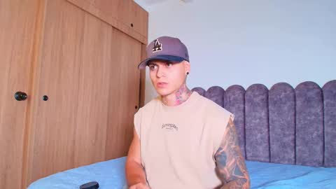 Snapshot of marko_toro__ chatting on 11/12/25, 09:47 Sebastian online show from 11/12/25, 09:47