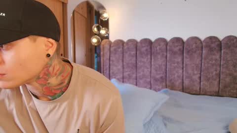 Snapshot of marko_toro__ chatting on 11/26/25, 05:08 Sebastian online show from 11/26/25, 05:08