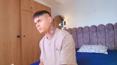 Snapshot of marko_toro__ chatting on 12/02/25, 08:48 Sebastian online show from 12/02/25, 08:48