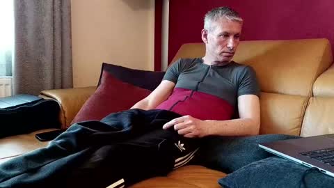 Markus081976 online show from 04/19/26, 02:27