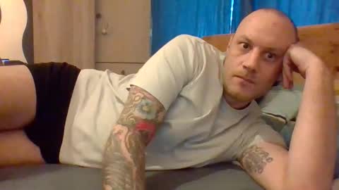 markus_7 online show from 12/01/25, 09:47