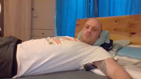 markus_7 online show from 12/17/25, 10:32