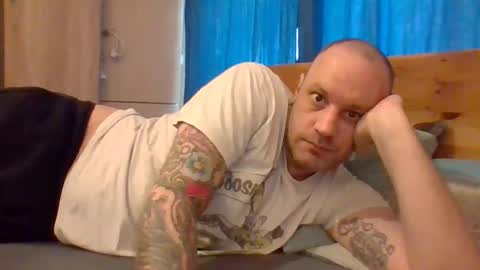 Snapshot of markus_7 chatting on 04/06/26, 11:44 markus_7 online show from 04/06/26, 11:44