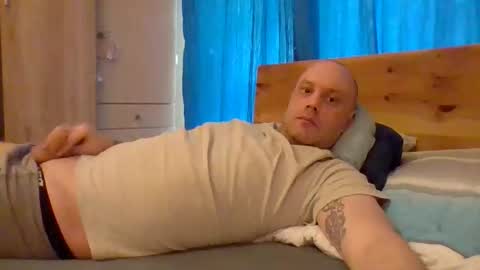 Snapshot of markus_7 chatting on 04/16/26, 12:17 markus_7 online show from 04/16/26, 12:17