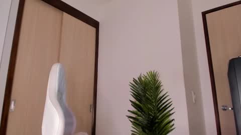 Snapshot of markus_blass chatting on 02/12/25, 01:09 markus... Y online show from 02/12/25, 01:09