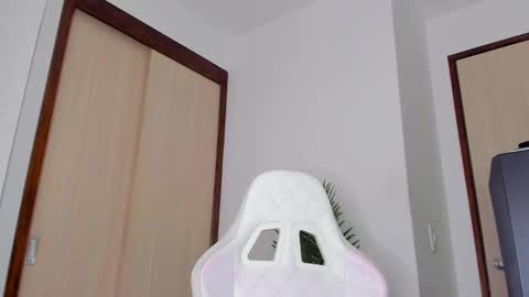 Snapshot of markus_blass chatting on 02/13/25, 10:00 markus... Y online show from 02/13/25, 10:00