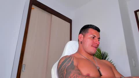 Snapshot of markus_blass chatting on 02/15/25, 11:47 markus... Y online show from 02/15/25, 11:47