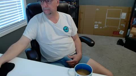 Snapshot of marky0029 chatting on 06/15/26, 03:25 marky0029 online show from 06/15/26, 03:25