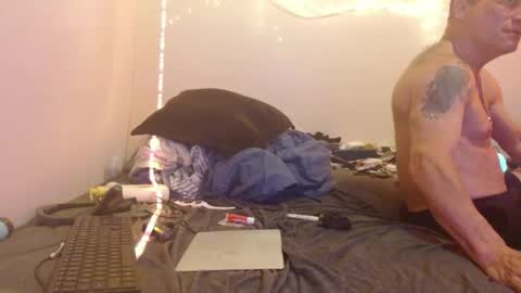 markymark101825061 online show from 01/28/25, 09:51