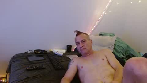 markymark101825061 online show from 02/11/25, 06:08