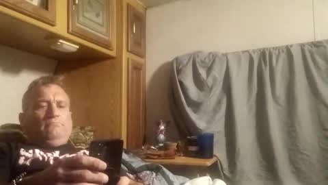 markymark101825061 online show from 12/20/25, 01:56