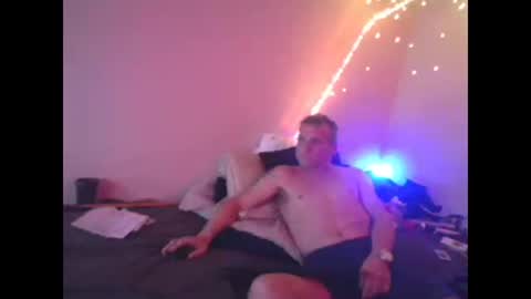 Snapshot of markymark515 chatting on 03/06/25, 08:05 MarkyMark7169 online show from 03/06/25, 08:05