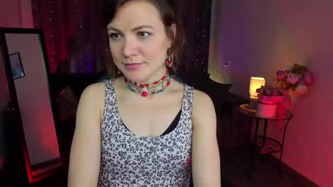 Snapshot of marla_bri chatting on 11/29/25, 12:41 Marla online show from 11/29/25, 12:41