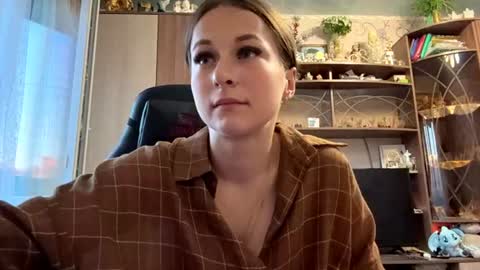 Snapshot of marlenahuit chatting on 07/01/26, 06:07 Lena online show from 07/01/26, 06:07