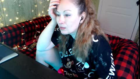 Snapshot of marlenedietr chatting on 10/10/25, 06:51 MarleneDietr online show from 10/10/25, 06:51