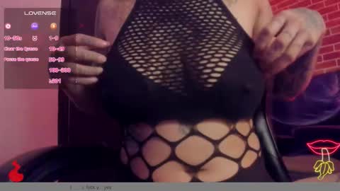 Snapshot of marllena chatting on 10/08/25, 11:52 mar online show from 10/08/25, 11:52