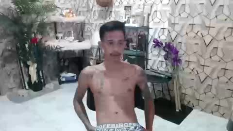 Snapshot of marlmoreno10 chatting on 12/17/25, 06:08 marlmoreno10 online show from 12/17/25, 06:08