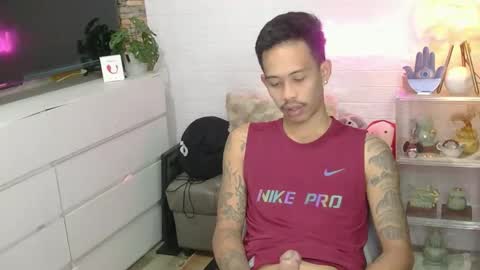 marlmoreno10 online show from 04/07/26, 05:35