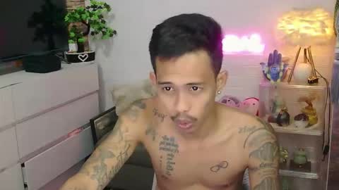 marlmoreno10 online show from 04/17/26, 12:35