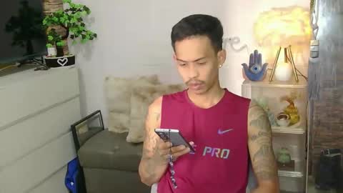 marlmoreno10 online show from 04/18/26, 07:01