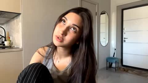 Snapshot of marloeber chatting on 06/03/26, 02:33 Kalli online show from 06/03/26, 02:33