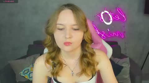 Snapshot of marlyn_owen chatting on 06/21/26, 12:57 Emmaa online show from 06/21/26, 12:57
