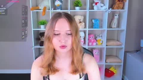 Snapshot of marlyn_owen chatting on 07/23/26, 01:58 Emmaa online show from 07/23/26, 01:58
