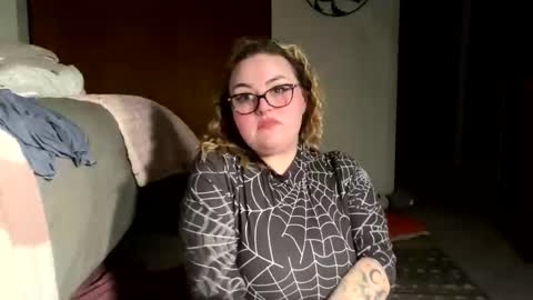 Snapshot of maroon_moon chatting on 02/18/25, 12:37 maroon_moon online show from 02/18/25, 12:37