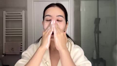 Aria online show from 03/23/26, 04:11