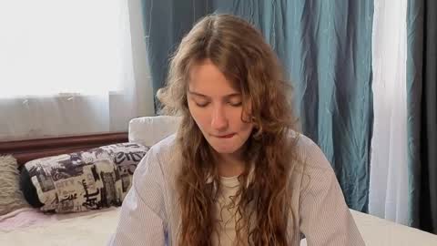 Andriella online show from 05/31/26, 10:33