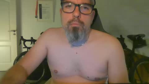 marriedcock1980 online show from 12/10/24, 04:49