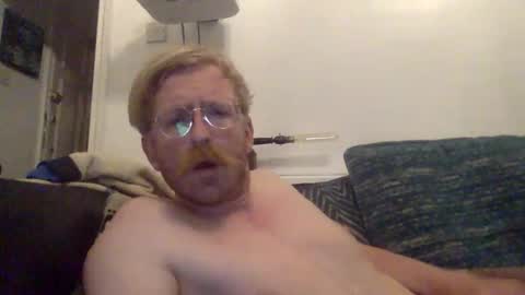 Snapshot of marriedmannextdoor chatting on 06/10/26, 02:12 marriedmannextdoor online show from 06/10/26, 02:12