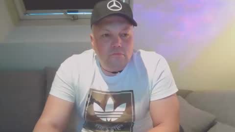 Snapshot of mars0481 chatting on 09/15/25, 12:38 mars0481 online show from 09/15/25, 12:38