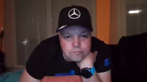 Snapshot of mars0481 chatting on 09/20/25, 02:01 mars0481 online show from 09/20/25, 02:01