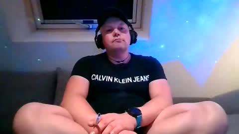 Snapshot of mars0481 chatting on 10/07/25, 03:04 mars0481 online show from 10/07/25, 03:04