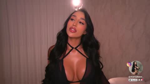 Snapshot of marsabass chatting on 03/04/25, 08:05 online show from 03/04/25, 08:05