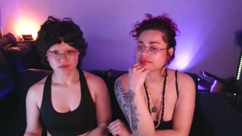 Snapshot of marsdoll chatting on 11/20/25, 04:34 Marsdoll online show from 11/20/25, 04:34