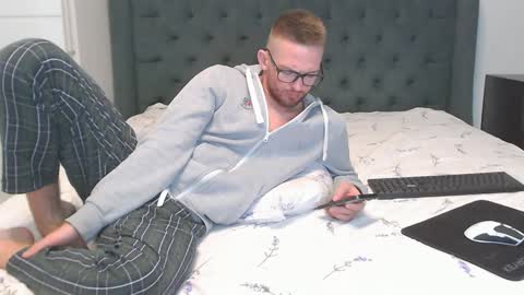 Snapshot of marselle_looker chatting on 12/23/24, 09:59 Marselle online show from 12/23/24, 09:59