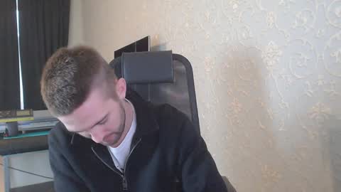 Snapshot of marselle_looker chatting on 02/02/25, 11:51 Marselle online show from 02/02/25, 11:51