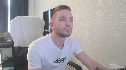 Snapshot of marselle_looker chatting on 02/16/25, 09:37 Marselle online show from 02/16/25, 09:37