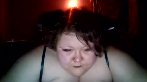 marshallmarx517 online show from 12/03/25, 11:47