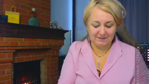marta_wils online show from 09/30/25, 06:51