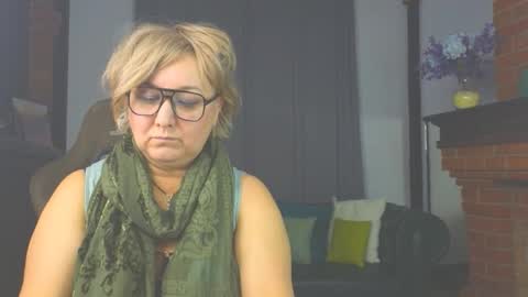 marta_wils online show from 11/28/25, 04:48