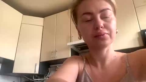 Marta online show from 11/05/25, 06:13