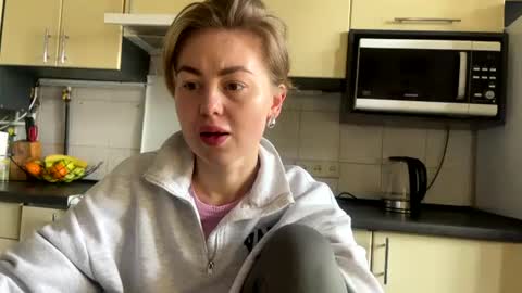 Marta online show from 04/12/26, 07:46