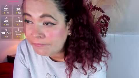 Snapshot of marthina_cnc chatting on 11/17/25, 01:39 Marthina online show from 11/17/25, 01:39